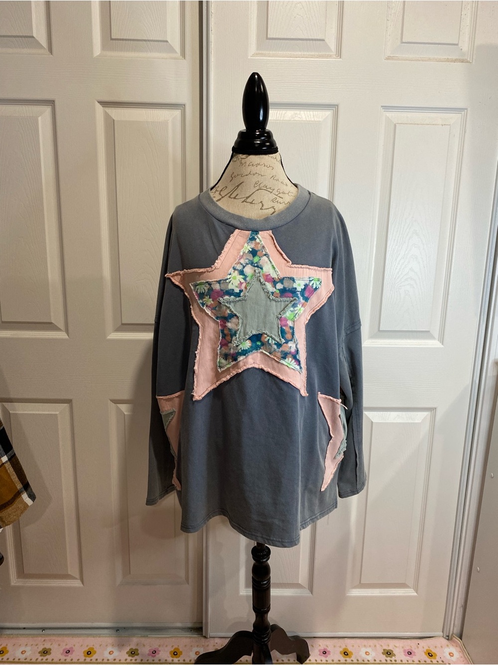#65 Blue velvet star sweatshirt (oversized) fits up to a 2x